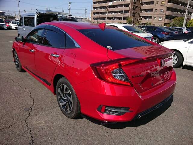 263 Honda Civic 2018 Red