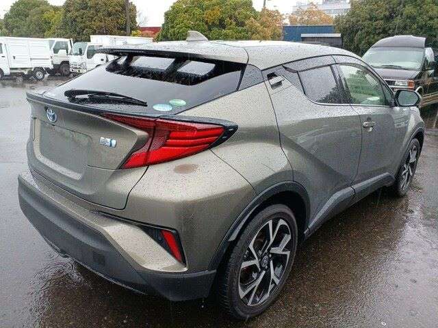 Toyota CHR 2019 New Olive