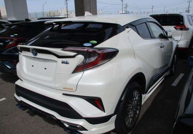 265A Toyota CHR 2018 Pearl