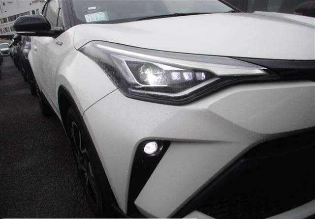 274A Toyota CHR 2019 Pearl 2 New