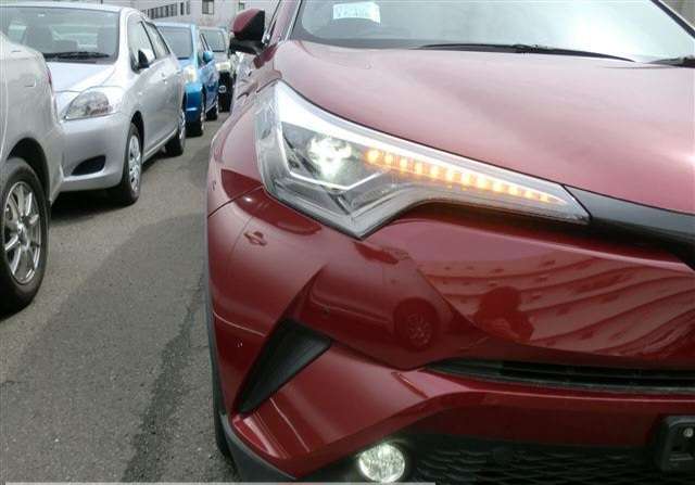 276A Toyota CHR 2018 Red Wine