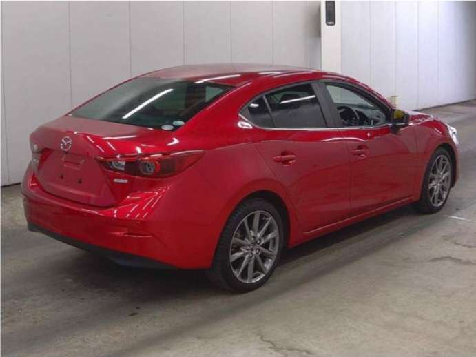 298 Mazda Axela 2018 Red