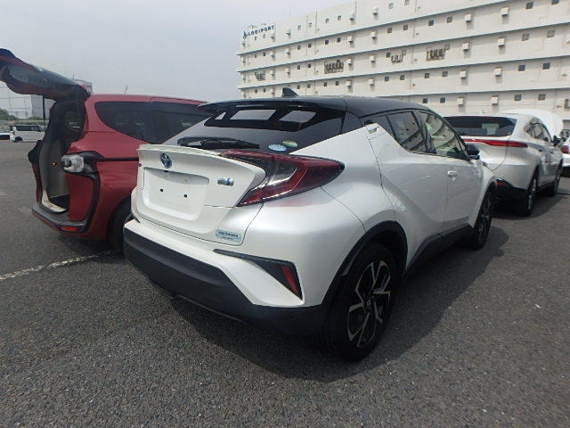 Toyota CHR 2018 Pearl 2 Tone