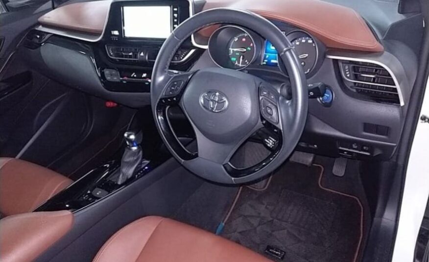 Toyota CHR 2019 Pearl 2 Tone G-LED